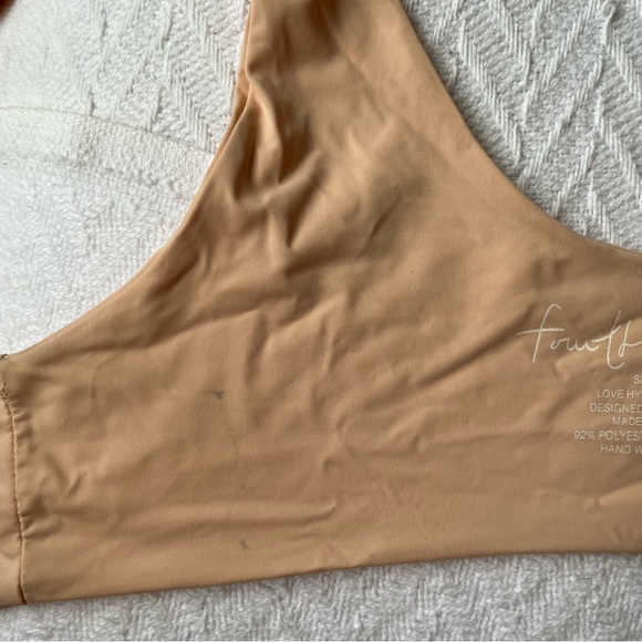 437 KENZIE BIKINI SET*sold offline* - Picture 5 of 8